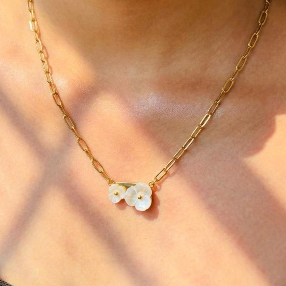 Elegant Pearl Shell Blossom Double Floral Necklace for Women – Anti Tarnish, Lightweight & Skin-Friendly