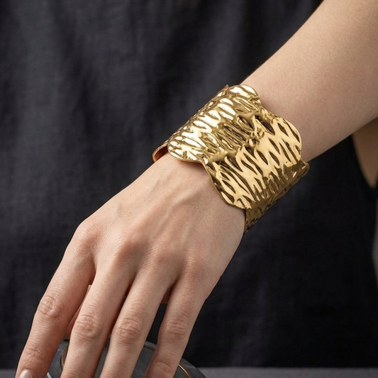 Radiant Hammered Gold Statement Kada Bracelet for Women – Anti Tarnish, Lightweight & Skin-Friendly