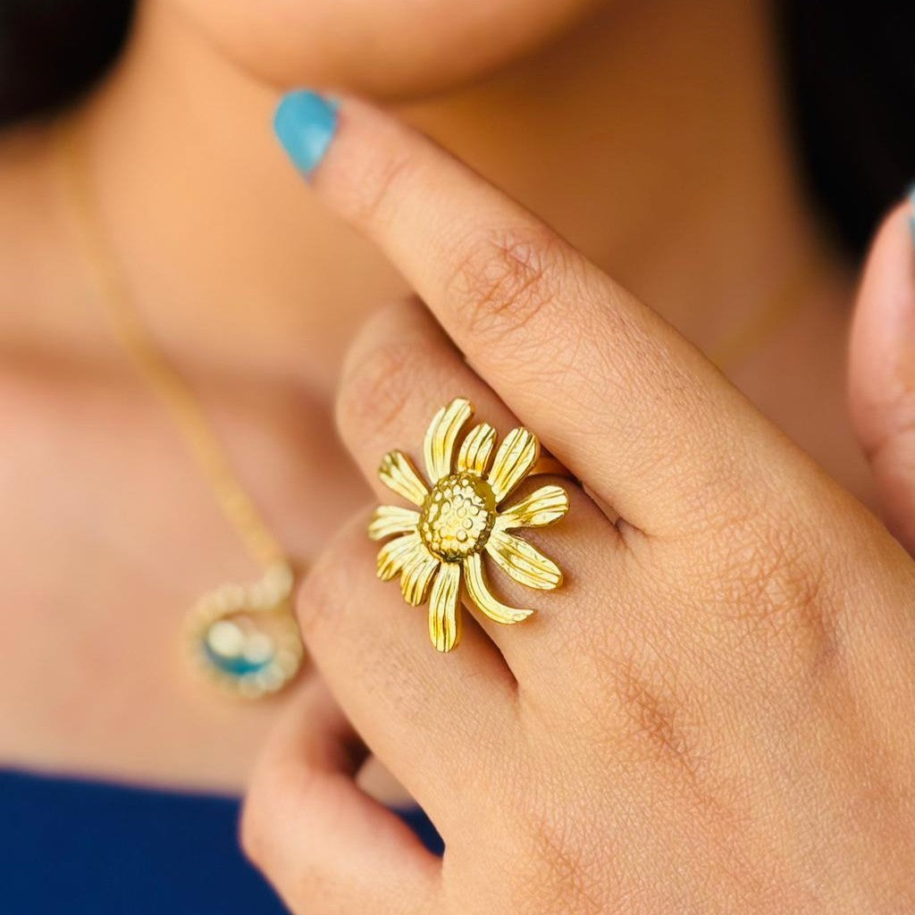 Gold Sunflower Floral Adjustable Ring for Women – Anti Tarnish, Lightweight & Skin-Friendly