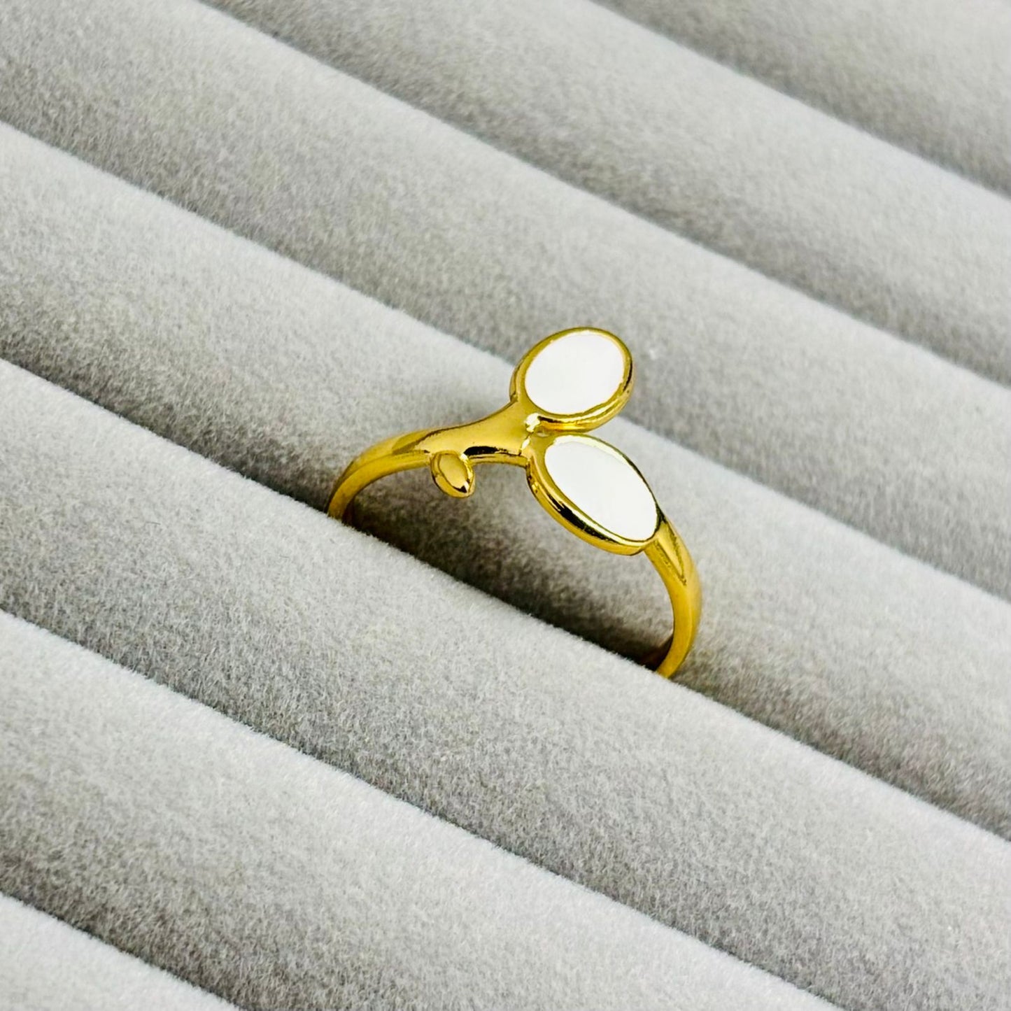 Dainty Gold Leaf White Enamel Statement Ring for Women – Anti Tarnish, Lightweight & Skin-Friendly