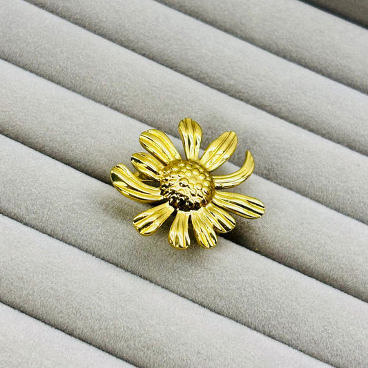 Gold Sunflower Floral Adjustable Ring for Women – Anti Tarnish, Lightweight & Skin-Friendly